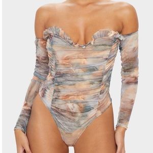 Pretty Little Thing Renaissance Printed Bodysuit